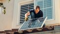 De salderingsregeling voor mensen met zonnepanelen gaat definitief verdwijnen, zo is deze week besloten. Dit is wat je moet weten.