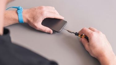 Als je een apparaat koopt dat vervolgens stukgaat, dan wordt het in de toekomst mogelijk een stuk eenvoudiger om het te laten repareren. Dit moet je daarover weten.