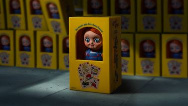 De maker van de verzamelbare Labubu-poppen gaat een iets minder schattige kant o met een nieuwe Chucky-collectie, perfect voor Halloween.