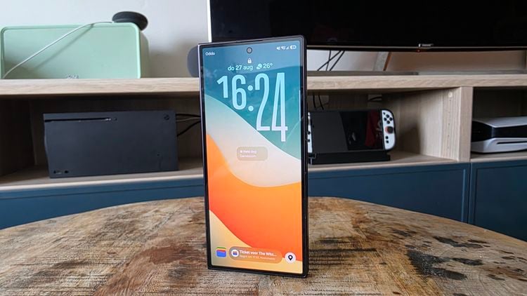 Met het nieuwe paspoortformaat van de Samsung Galaxy Z Fold8, is het heet geworden onder de voeten van zijn grotere broer. Is de Galaxy Z Fold8 Ultra nog wel de prijs waard?