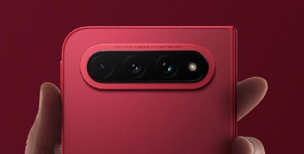 Na Samsung en Huawei komt nu ook Xiaomi met een vouwbare telefoon die qua formaat en verhoudingen doet denken aan een paspoort. Het toestel komt volgende week uit.