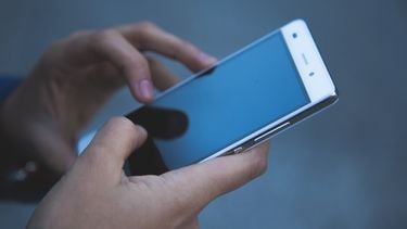 Reis je met de trein over het HSL-traject, dan kon het voorkomen dat je in een van de tunnels geen bereik had met je telefoon. Dat is vanaf nu definitief verleden tijd.