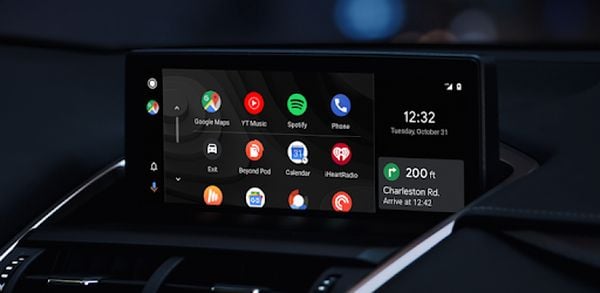 Android Auto heeft een geheime ontwikkelaarsmodus met unieke functies