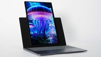 Lenovo heeft tijdens de IFA-beurs in Berlijn een concept laptop getoond met een draaibaar scherm op een unieke manier