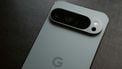 Voor iPhone-gebruikers is de AirTag de afgelopen jaren een soms haast onmisbaar accessoire geworden. Google lijkt nu aan een directe concurrent te werken, maar dan voor mensen met een Android-telefoon.