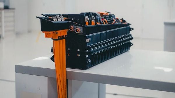 Deze batterij laadt je elektrische auto binnen secondes op