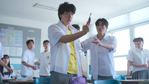Dit zijn de engste Netflix Original-series die je wil bingen