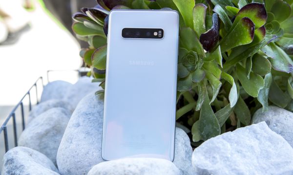 Samsung Galaxy S10 Plus preview design
