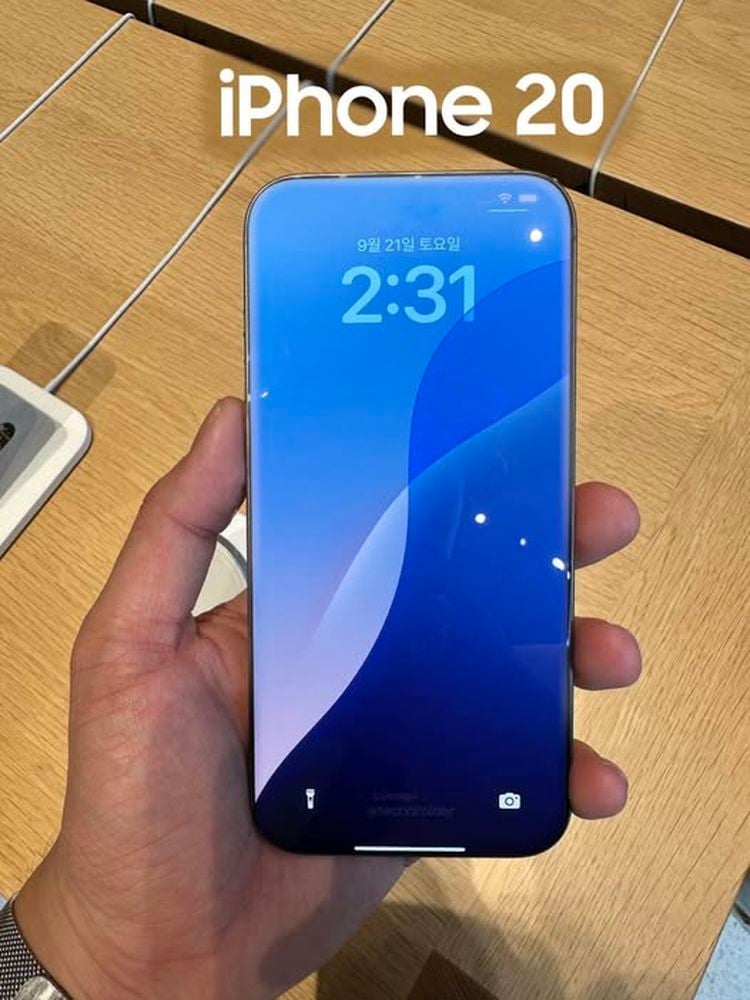 Apple maakt zich weer eens klaar voor een nieuw tijdperk van iPhone met de iPhone 20 en dat begint bij een compleet nieuw soort scherm.