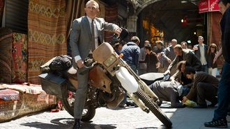 We weten nog altijd niet wie de volgende James Bond gaat zijn. Inmiddels weten we wel wie de regisseur gaat zijn.