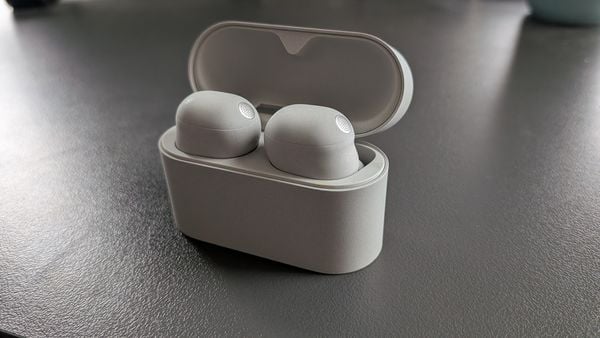 Met de zesde generatie vlaggenschip oordopjes, de WF-1000XM6, pakt Sony met gemak de troon weer terug, maar toch zijn er minuscule verbeterpuntjes. WANT's Ruan testte de oordoppen uitvoerig.