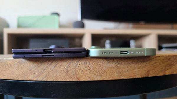 Met het nieuwe paspoortformaat van de Samsung Galaxy Z Fold8, is het heet geworden onder de voeten van zijn grotere broer. Is de Galaxy Z Fold8 Ultra nog wel de prijs waard?
