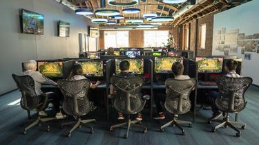 Riot Games, het bedrijf achter League of Legends, komt met een kaartspel gebaseerd op het populaire computerspel.