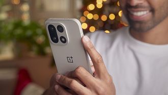 OnePlus 15 onthuld: sneller, slimmer en compleet vernieuwd