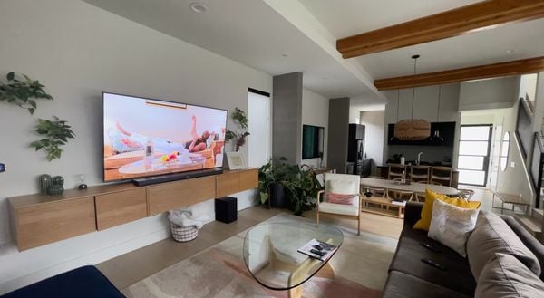 IPTV vs. reguliere tv: hoeveel geld bespaar je?