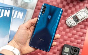 Honor 9X review design