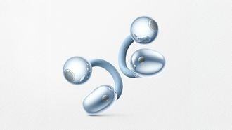 Huawei heeft zojuist de FreeClip 2 aangekondigd, een paar oortjes die om je oor heen vastklemmen voor extra veel omgevingsgeluid.