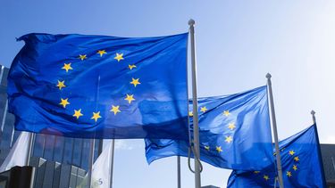 De Europese Unie gaat een netwerk van satellieten bouwen om niet meer afhankelijk te hoeven zijn van Starlink.
