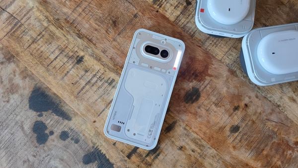 De Nothing Phone 4(a) is een uitstekend en mooi apparaatje voor het geld dat je ervoor neer moet leggen
