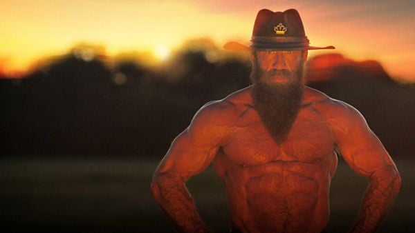 Netflix brengt een nieuwe documentaire uit over Brian Johnson, beter bekend als The Liver King. De serie heet Untold: The Liver king.
