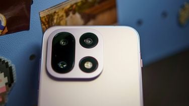 Het zou kunnen dat OnePlus gaat verdwijnen als zelfstandig smartphonemerk. Eigenaar OPPO zou erover denken om realme en OnePlus te laten fuseren.