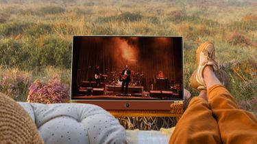 Met deze draadloze smart-tv kan je overal Netflix kijken