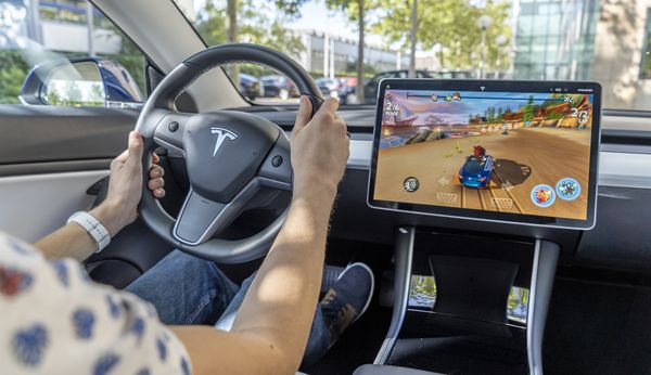 Tesla Model 3 review gaming
