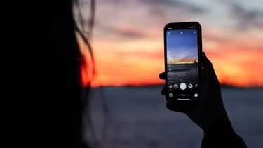 WhatsApp en Instagram verpesten je foto's, maar je kan het voorkomen