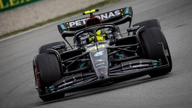 Mercedes brengt Formule 1-techniek naar semi-elektrische auto