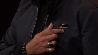 Humane AI Pin gaat langzaam in vlammen op (en de oplader ook)