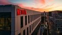 Netflix brengt in maart een goedkoper abonnement uit. Abonnees betalen dan maandelijks minder, maar moeten wel reclames kijken.