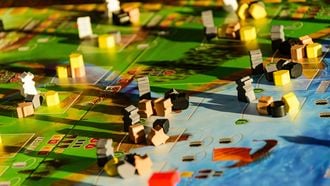 Bol loopt te stunten met bordspellen. Door meerdere spellen te stapelen krijg je een grotere korting, dus pak je kans nu de voorraad er nog is.