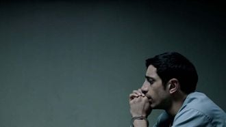 Op HBO Max staat een verborgen parel uit 2016 die je absoluut moet kijken: The Night Of.