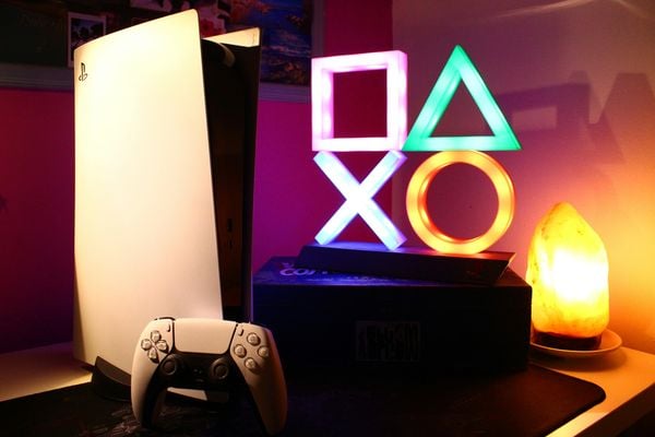 Sony deed deze week veel stof opwaaien vanwege het besluit om per 2028 te stoppen met het uitbrengen van fysieke games voor de PlayStation. Het bedrijf lijkt daar nu deels op terug te komen.
