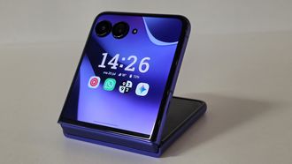 De Motorola Razr 70 Ultra maakt helaas minder groter sprongen dan zijn voorganger, maar blijft wel op hetzelfde prijskaartje. Is dat genoeg om een aankoop te verantwoorden?