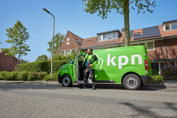 KPN gooit prijs van internetabonnement flink omlaag