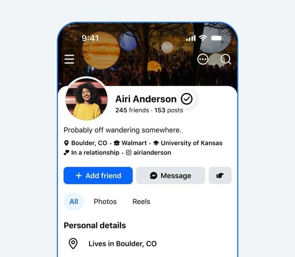 Een vinkje op een Facebook-profiel was tot nu toe voorbehouden aan bedrijven en influencers. Maar daar komt verandering in.