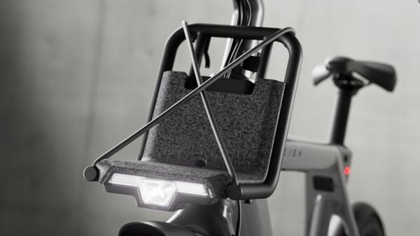 Het Britse Raileigh heeft een nieuwe elektrische fiets onthuld. Naast een VanMoof-DNA komt er ook een optioneel abonnement bij kijken.