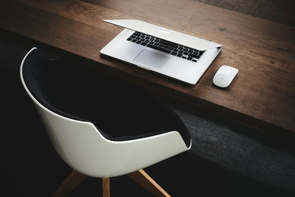 De Magic Mouse van Apple is alweer vijftien jaar oud. Volgens geruchten werkt Apple eindelijk aan een opvolger.