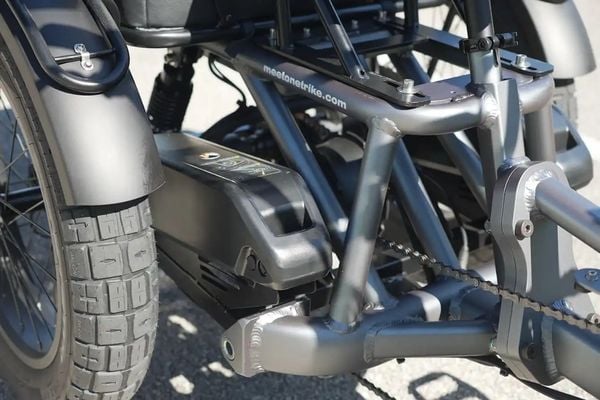 Vergeet de elektrische fiets: de bizarre e-trike is er nu