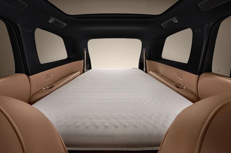 De elektrische auto wordt steeds meer een rijdende woonkamer. Xiaomi wil daarop inhaken met deze nieuwe SUV.