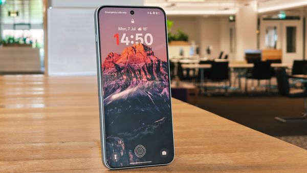 OnePlus brengt deze zomer de nieuwste aanwinsten in de betaalbare Nord-lijn uit. WANT neemt de OnePlus Nord 5 onder de loep.