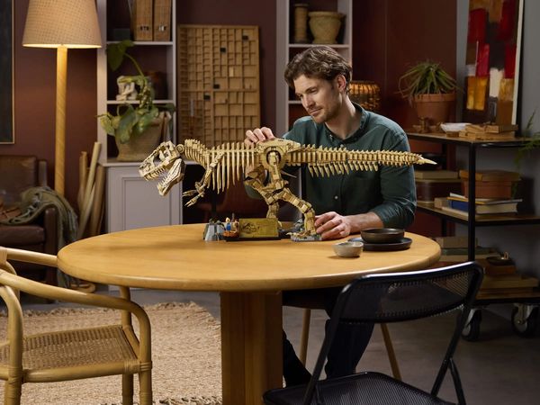 LEGO brengt brute Jurassic World-set uit voor volwassenen