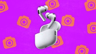 Apple werkt naar verluidt aan een nieuwe generatie AirPods die camera's bevatten om context van de wereld te voeden aan Siri.