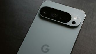 Voor iPhone-gebruikers is de AirTag de afgelopen jaren een soms haast onmisbaar accessoire geworden. Google lijkt nu aan een directe concurrent te werken, maar dan voor mensen met een Android-telefoon.