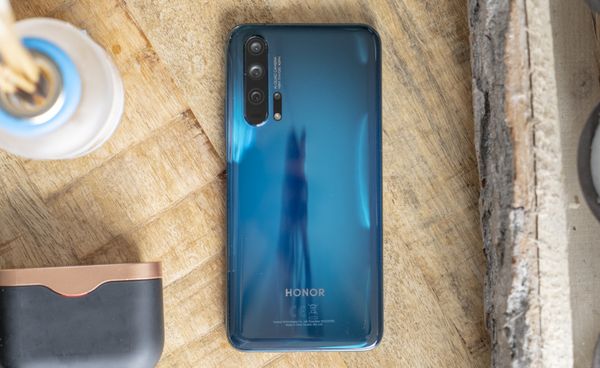 Honor 20 Pro review design