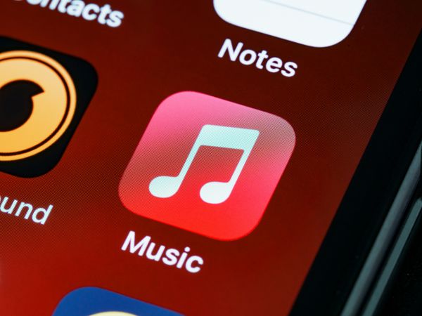 Wie zonder te betalen muziek wil luisteren is daarvoor nu aangewezen op gratis functies van bijvoorbeeld Spotify. Via Apple Music kan dat niet, maar dat verandert mogelijk binnenkort.