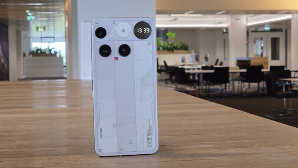 Nothing maakt eindelijk de stap naar een heuse vlaggenschip. Althans, dat beweert de jonge smartphonemaker zelf, maar is het ook echt zo?