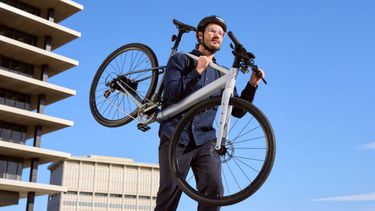 Nieuwe goedkope elektrische fiets heeft ingebouwde AirTag