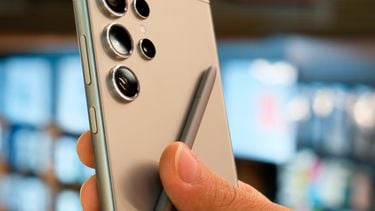 Samsung staat op het punt de nieuwe Galaxy S25 Ultra uit de doeken te gaan doen. Nu blijkt dat die telefoon waarschijnlijk extreem dunne schermranden krijgt.